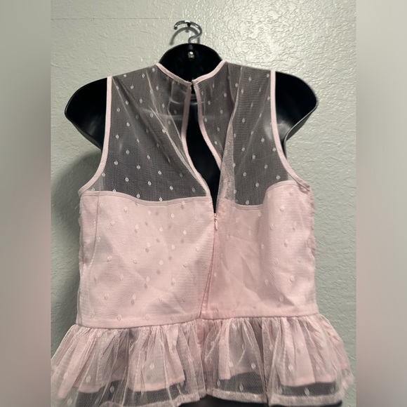 EXPRESS Tulle Polka Dot Twist Front Peplum Tank PINK - Picture 8 of 9